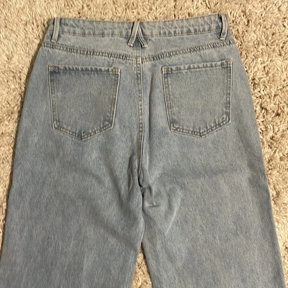 SHEIN High Waisted Wide-Leg Jeans - Picture 5 of 7